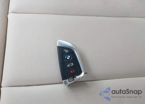 2020 BMW 330I xDrive z USA, uszkodzony, nr VIN 3MW5R7J08L8B37715